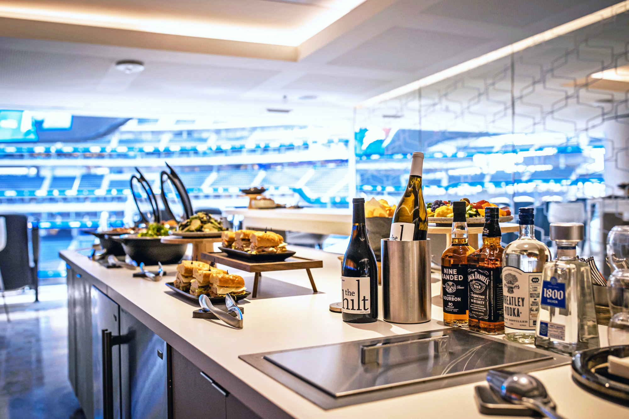 Saints Suites, New Orleans Saints Luxury Suite Rentals